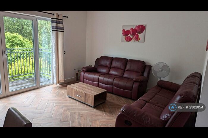 3 Bedroom Penthouse To Rent In London Road, High Wycombe, HP11