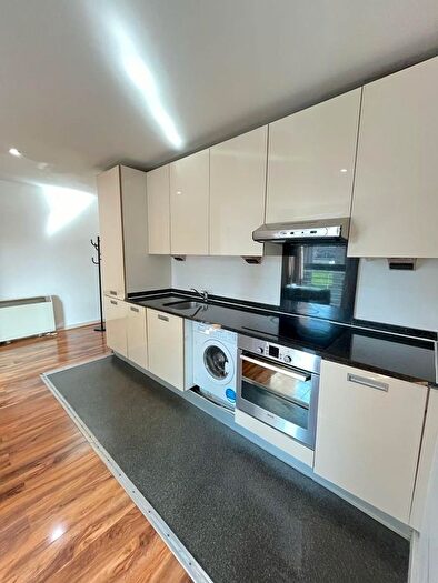 1 Bedroom Flat To Rent In Proud House, Amazon Street, Aldgate, City, London, E1