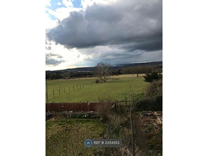 3 Bedroom Semi-Detached House To Rent In Rookery Row, West Farleigh, Maidstone, ME15