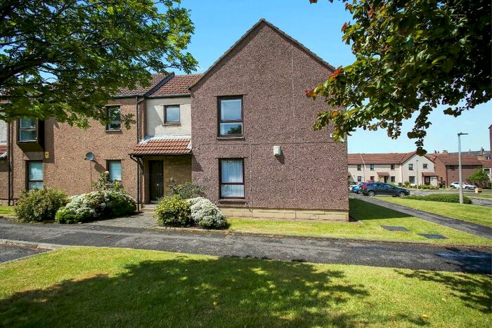 2 Bedroom Flat To Rent In Hillcoat Place, Portobello, Edinburgh, EH15