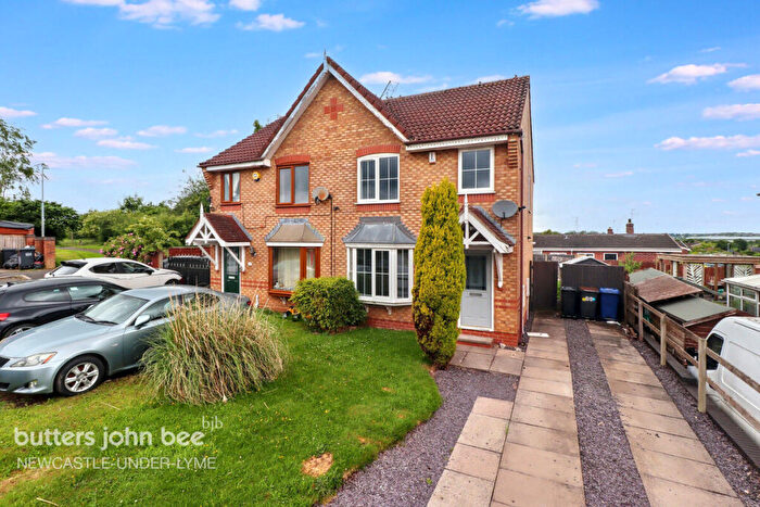 3 Bedroom Semi-Detached House For Sale In Acacia Grove, Newcastle, ST5