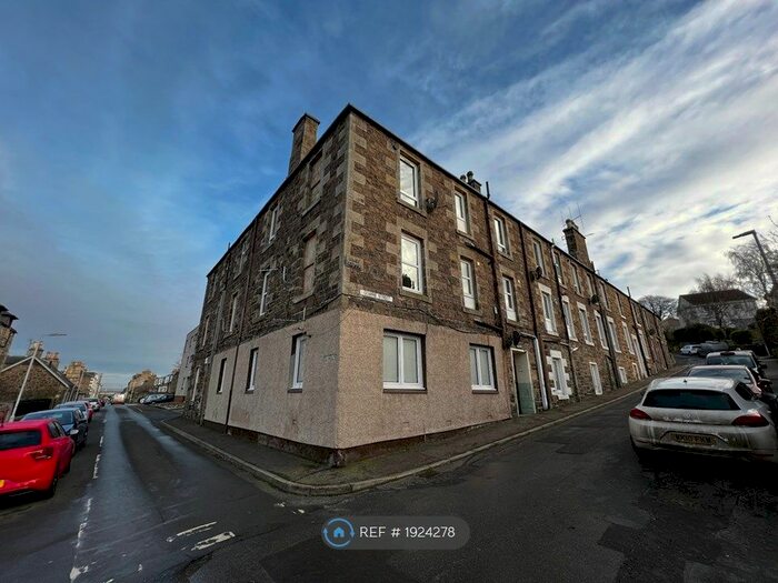 2 Bedroom Flat To Rent In Gowrie Street, Newport-On-Tay, DD6
