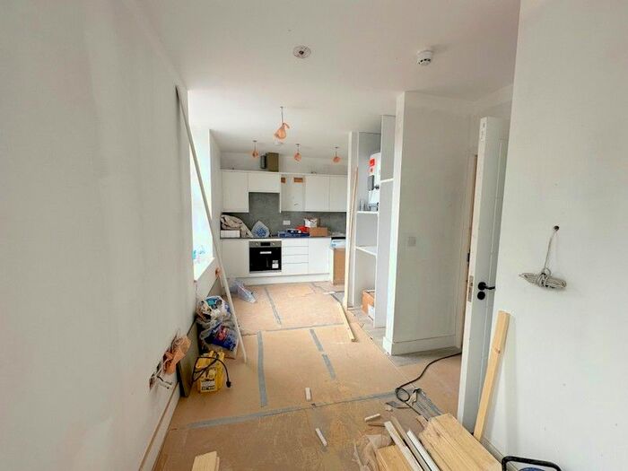 Studio To Rent In Quex Mews, London, NW6