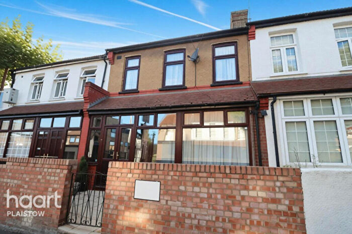 3 Bedroom Terraced House For Sale In Cumberland Road, London, E13