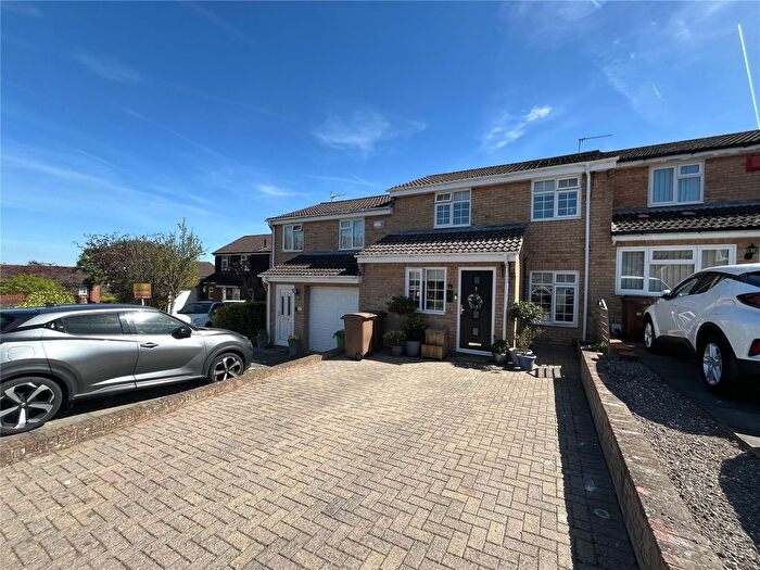 3 Bedroom Terraced House For Sale In Bronington Close, Walderslade, Kent, ME5