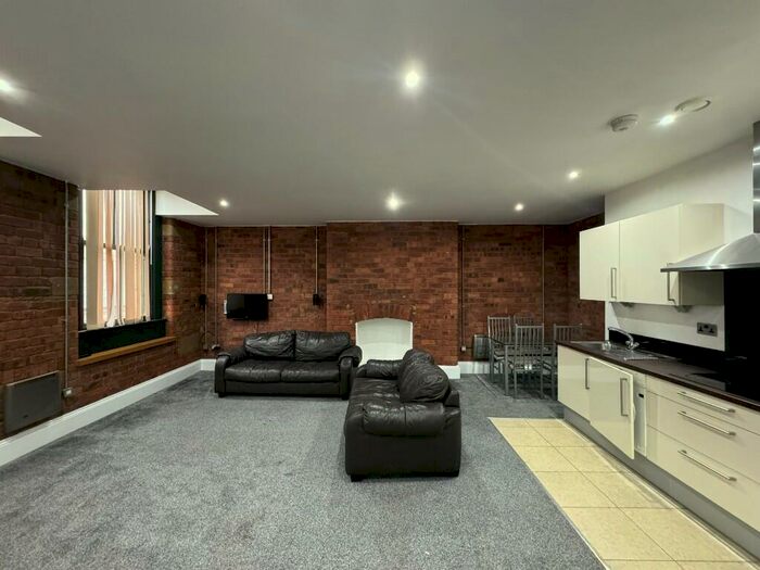 Studio To Rent In Albion House, Hick Street, Bradford, West Yorkshire, BD1