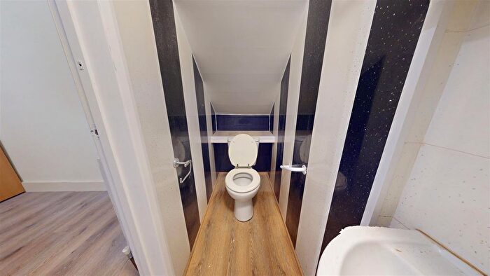 1 Bedroom Flat To Rent In Cavendish Road, Kilburn, London, NW6