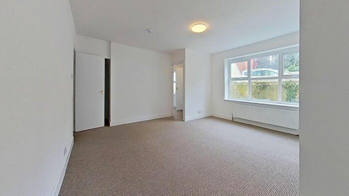 1 Bedroom Flat To Rent In Basement Flat, Station Road, Margate, CT9