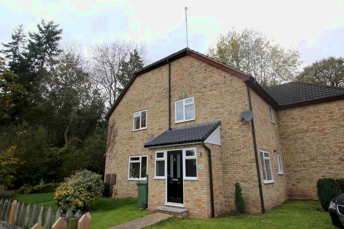1 Bedroom Detached House To Rent In Ajax Close, Chineham, Basingstoke, Hampshire, RG24