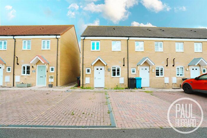 2 Bedroom End Of Terrace House For Sale In Lupton Close, Oulton, NR32