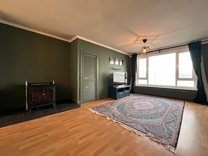 2 Bedroom Flat To Rent In Albert Road, Gourock, PA19