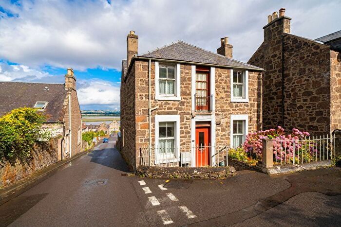 2 Bedroom Semi-Detached House For Sale In Hill Road, Newburgh, KY14