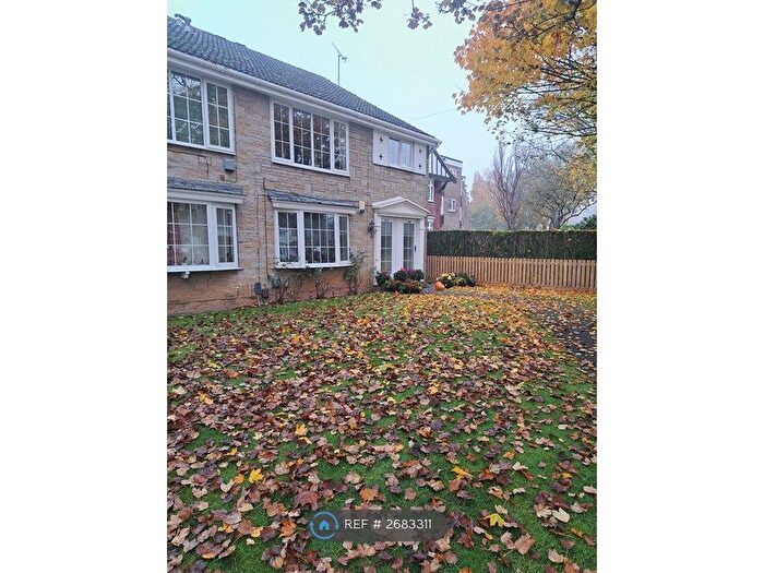 2 Bedroom Flat To Rent In Scott Hall Road, Leeds, LS17