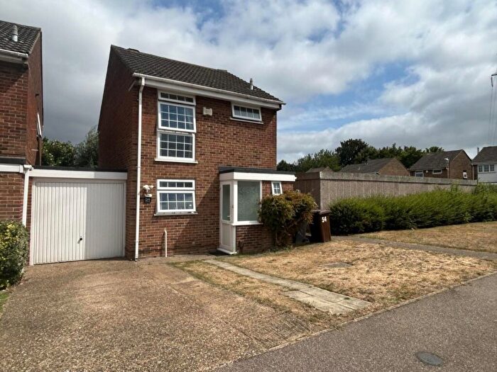 3 Bedroom Link Detached House For Sale In Keats Road, Larkfield, Aylesford, ME20