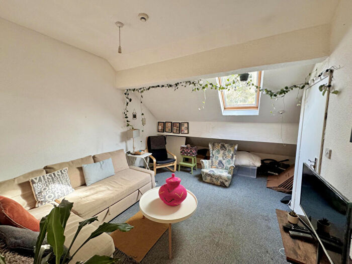 2 Bedroom Flat To Rent In Manchester Road, Manchester, M21