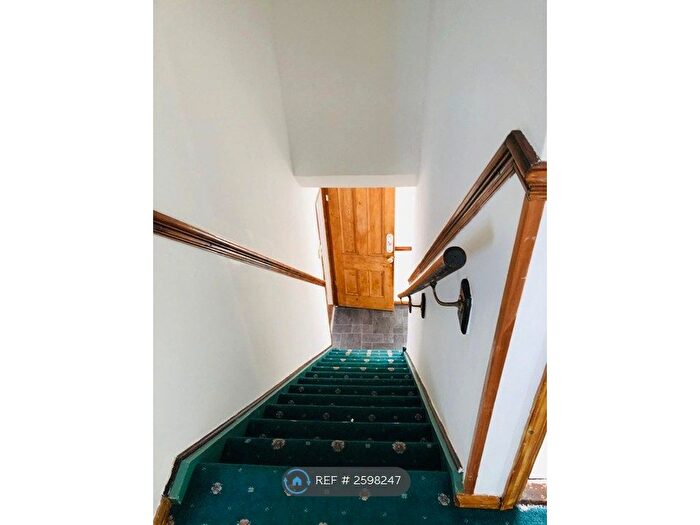 3 Bedroom Semi-Detached House To Rent In Laburnum Road, High Wycombe, HP12