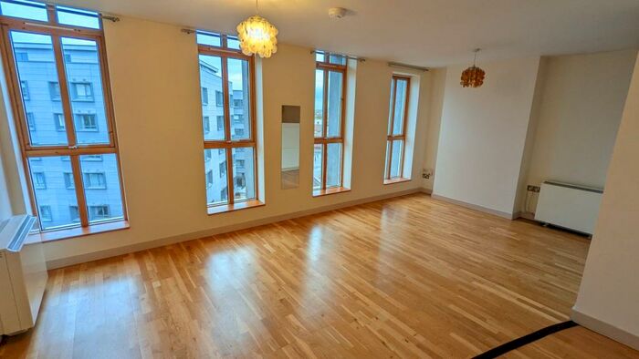 2 Bedroom Apartment To Rent In . Apartments, Bristol City Centre, BS1