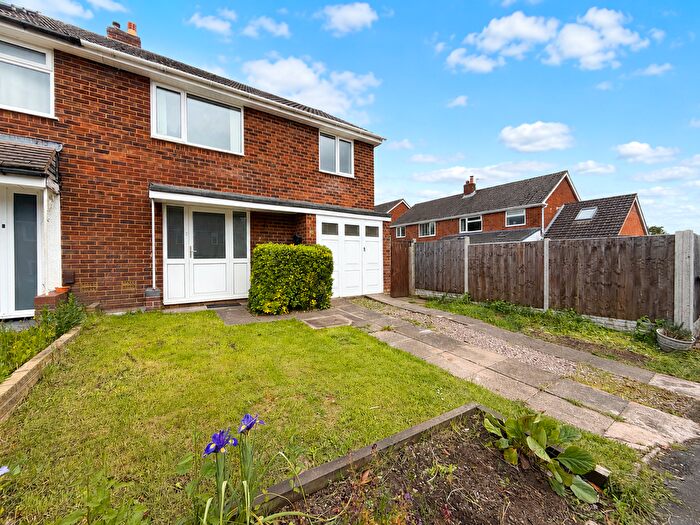 3 Bedroom Semi-Detached House To Rent In Ferndale Road, Lichfield, WS13