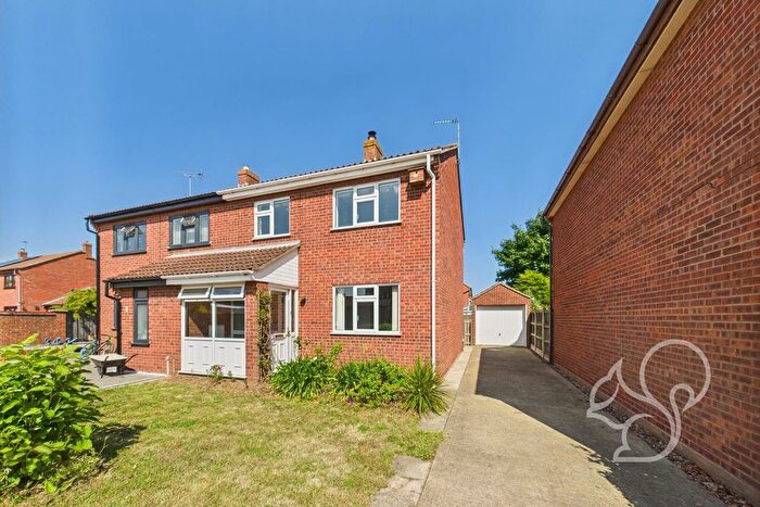 3 Bedroom Property To Rent In Chandlers Close, West Mersea, CO5