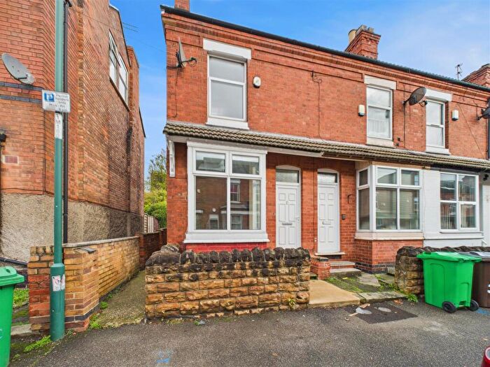 3 Bedroom End Of Terrace House To Rent In Midland Avenue, Lenton, Nottingham, NG7