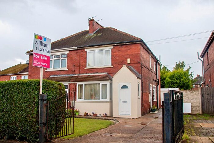 3 Bedroom Semi-Detached House For Sale In Laithes Lane, Barnsley, S71