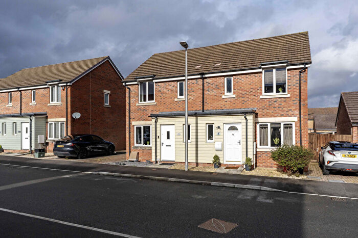 3 Bedroom Semi Detached House For Sale In Leonides Avenue, Weston-Super-Mare, BS24