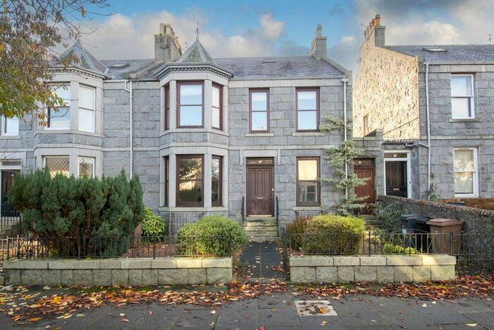 4 Bedroom Flat To Rent In Beaconsfield Place, Aberdeen, AB15