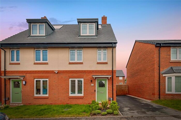 3 Bedroom Semi-Detached House For Sale In Acorn Drive, Prescot, Merseyside, L34