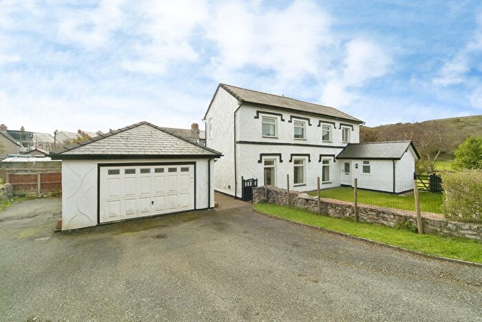 4 Bedroom Detached House For Sale In Pyllau Road, Llandudno, Conwy, LL30