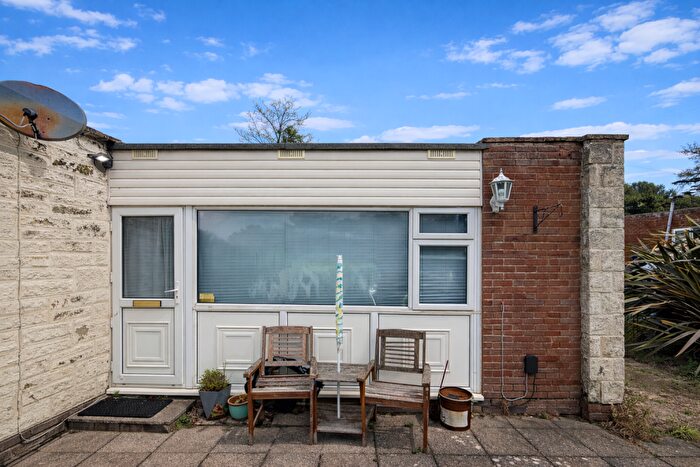 1 Bedroom Chalet For Sale In Cockleton Lane, Gurnard, Cowes, PO31