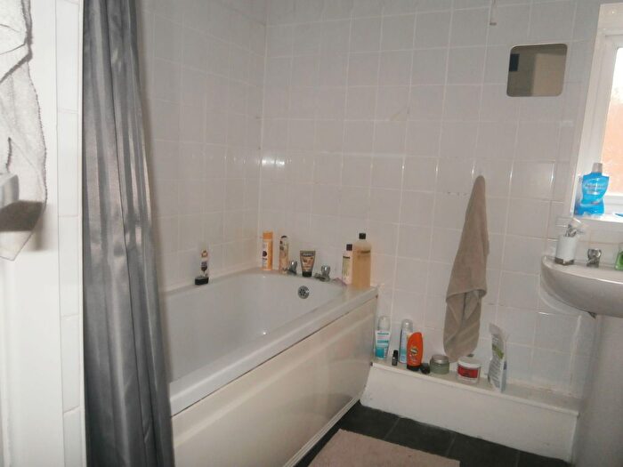 4 Bedroom Maisonette To Rent In Rothbury Terrace, Heaton, NE6