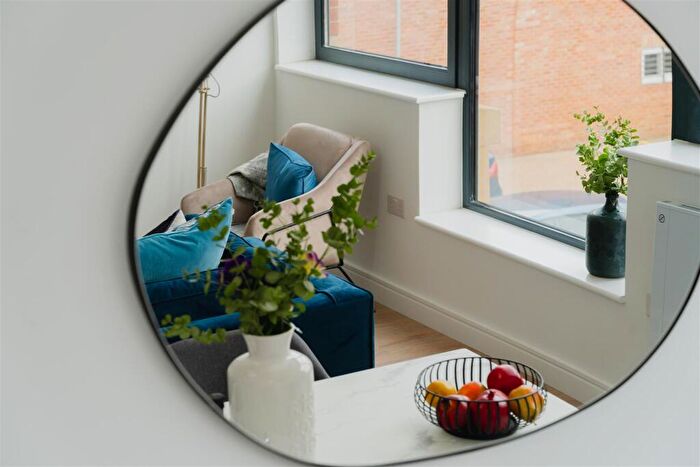 2 Bedroom Apartment To Rent In Bancroft Road, Reigate, RH2