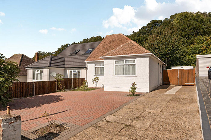 2 Bedroom Bungalow For Sale In Coombfield Drive, Dartford, Kent, DA2
