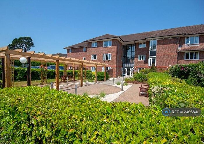 1 Bedroom Flat To Rent In Church Road, Haywards Heath, RH16