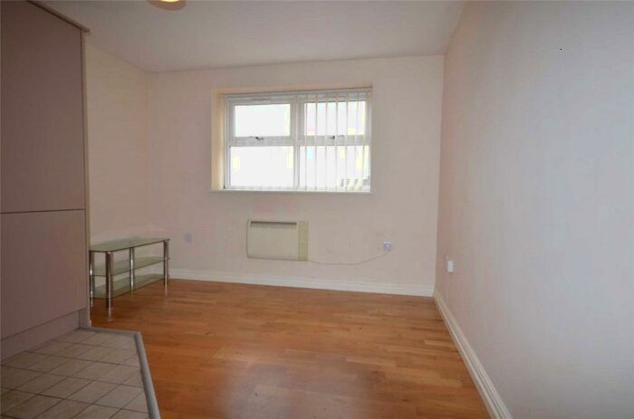 1 Bedroom Apartment To Rent In Constable House, Denton, Manchester, M34