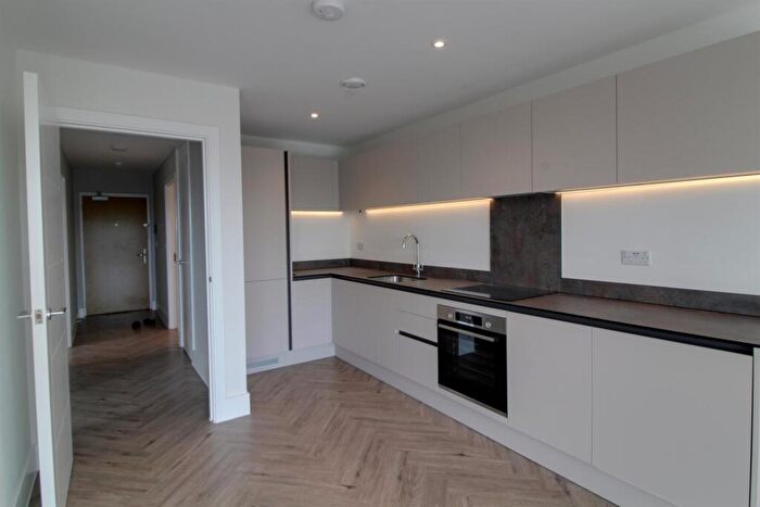 2 Bedroom Flat To Rent In Zest House, N9