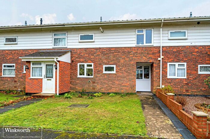 3 Bedroom House For Sale In Novello Close, Basingstoke, Hampshire, RG22