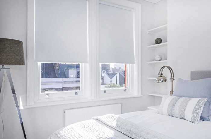 2 Bedroom Flat For Sale In Park Walk, London, SW10