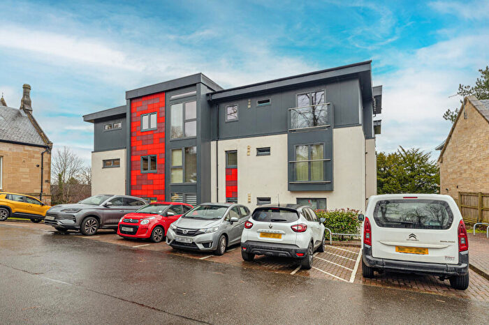 2 Bedroom Apartment To Rent In Mansionhouse Road, Langside, G41