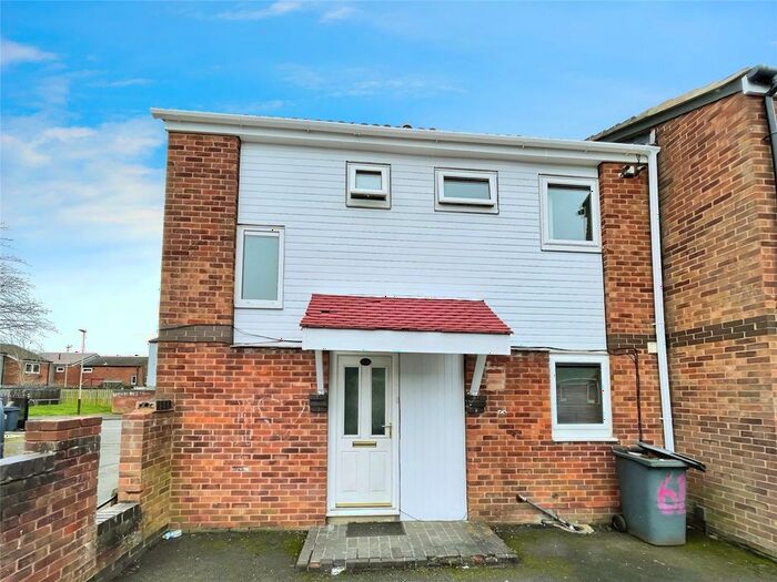 3 Bedroom End Of Terrace House To Rent In Cross Hedge Close, Leicester, Leicestershire, LE4
