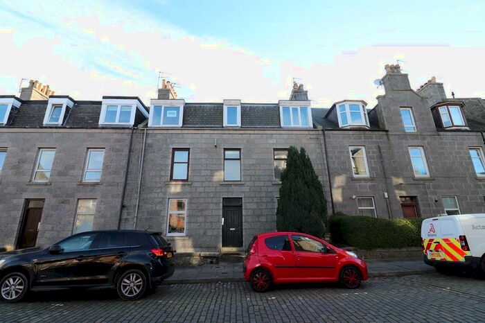 2 Bedroom Flat To Rent In Claremont Street, Aberdeen, AB10