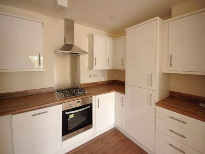 2 Bedroom Flat To Rent In Ley Farm Close, Watford, WD25