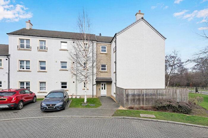 2 Bedroom Flat For Sale In B, Thorny Crook Crescent, Dalkeith, EH22