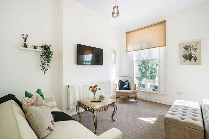 Studio To Rent In Denbigh Street, London, SW1V