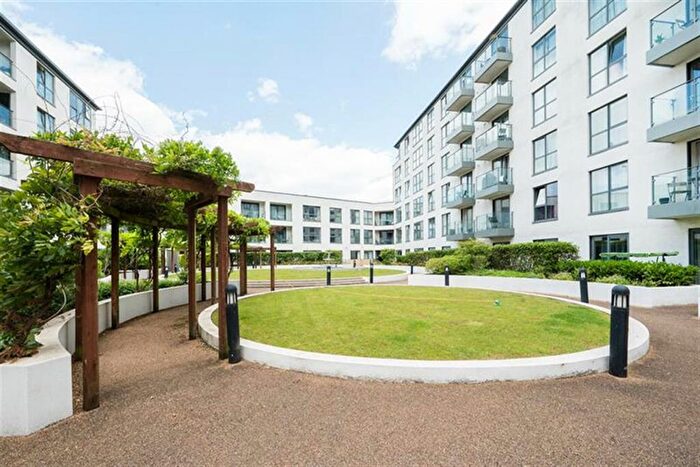 1 Bedroom Flat To Rent In St. Williams Court, Gifford Street, London, N1