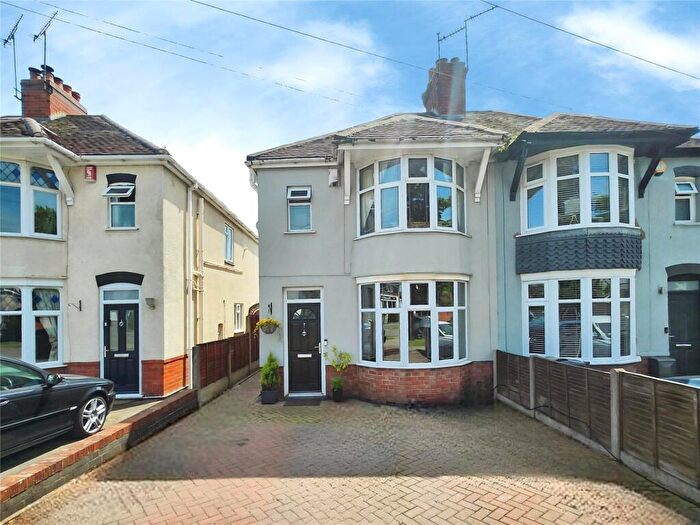 3 Bedroom Semi-Detached House For Sale In Kingsbridge Road, Nuneaton, Warwickshire, CV10