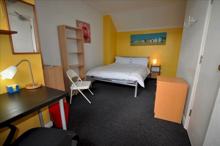 4 Bedroom Terraced House To Rent In Claude Street, Dunkirk, Nottingham, NG7