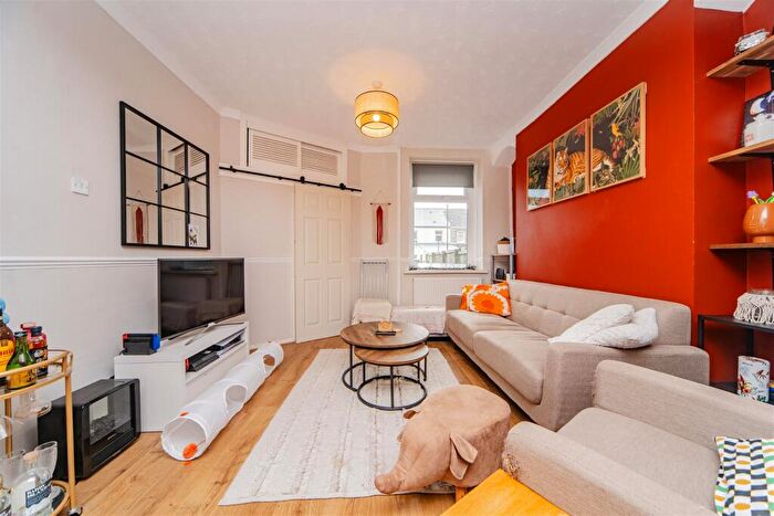 3 Bedroom Terraced House For Sale In Castle Street, Barry, CF62