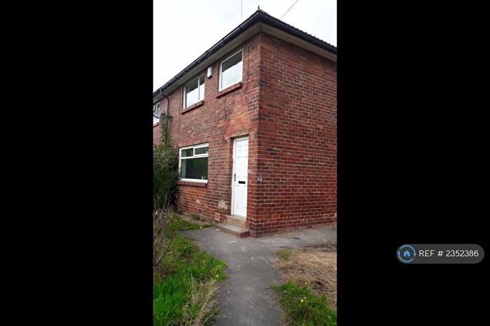 3 Bedroom Semi-Detached House To Rent In Halton Moor Avenue, Leeds, LS9