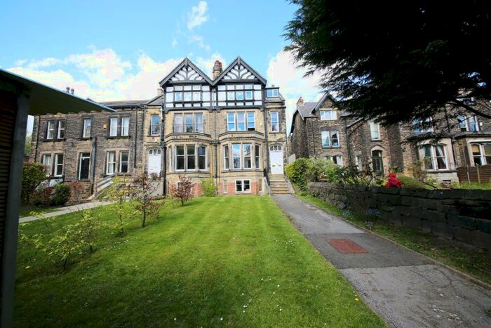 1 Bedroom Apartment To Rent In Burton Crescent, Headingley, ., LS6